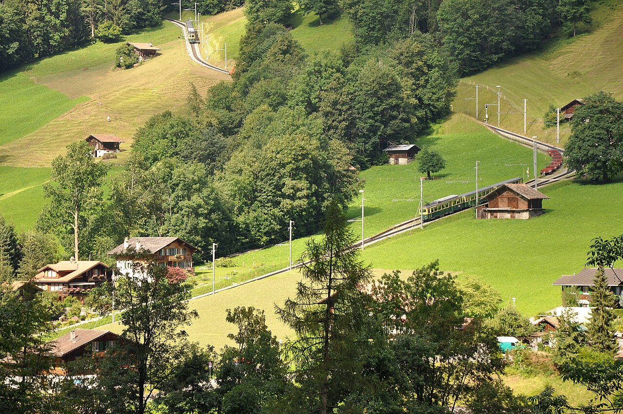 懸崖鐵道旁的散步(Grütschalp → Mürren)(1)